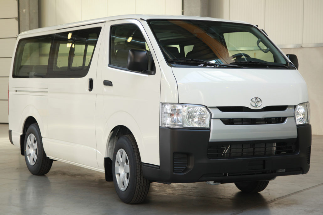 TOYOTA HIACE